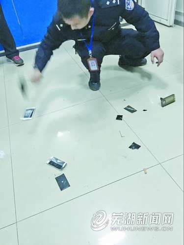 女子澡堂偷拍裸体视频 称为调节丈夫生活