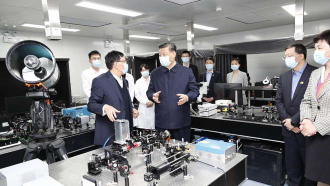 Pangulong Tsino, bumisita sa Tsinghua University_fororder_2210419Tsinghua1