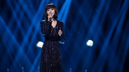 金海心登《谁是宝藏歌手》舞台：把华语经典歌曲唱给年轻观众