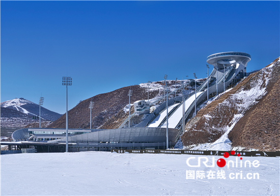 北京2022年冬奥会国家跳台滑雪中心"雪如意"