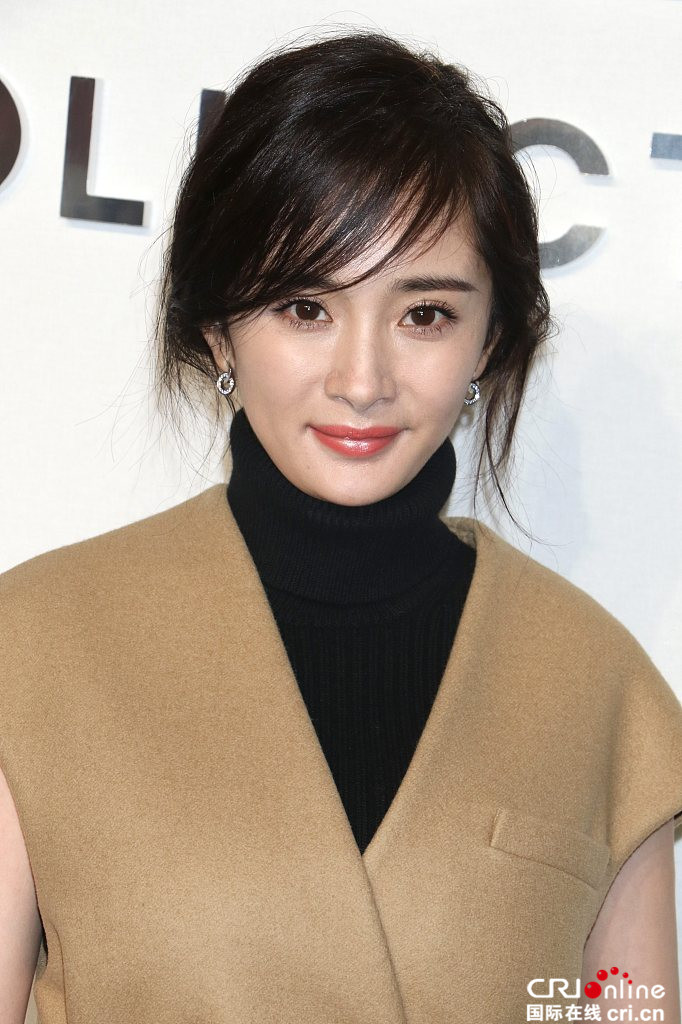 女明星时装周无ps高清照曝光 赵丽颖完胜迪丽热巴