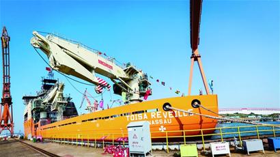 【科技-文字列表】【走遍山东-青岛】水下机器人支持船自升式钻井平台在青岛出坞 【科技-文字列表】【走遍山东-青岛】水下机器人支持船自升式钻井平台在青岛出坞