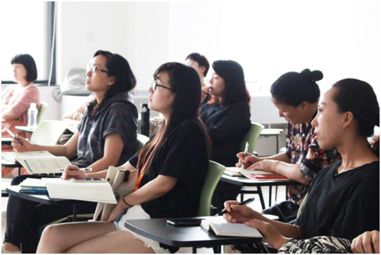 故事妈妈大备课 为宁波赫德学子人格塑造添砖加瓦