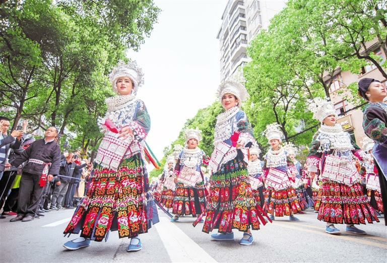 （中首）黔东南台江：欢度姊妹节_fororder_姊妹姐