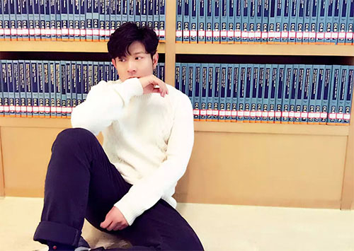 高晓攀携神秘女星录制北京春晚 浪漫似偶像剧