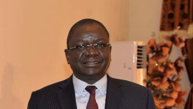 乍得军事过渡委员会主席,已故总统代比的儿子马哈马德·伊德里斯·代