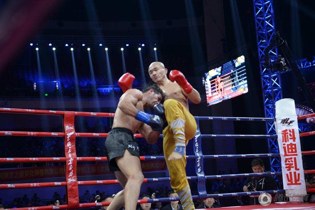 在华不败拳王遭一龙暴打 中国功夫扬名