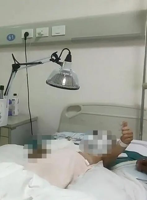 Urumçi’de film gibi ameliyat: Kolunu traktöre kaptıran çocuğun kolu dikildi_fororder_00352323273_18ec657d