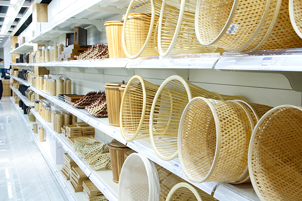 宜宾兴文：第一届中国（兴文）创新竹日用品峰会举行_fororder_竹产品展示-摄影-高学兵