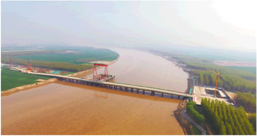 黄河特大桥主桥桩基施工完成
