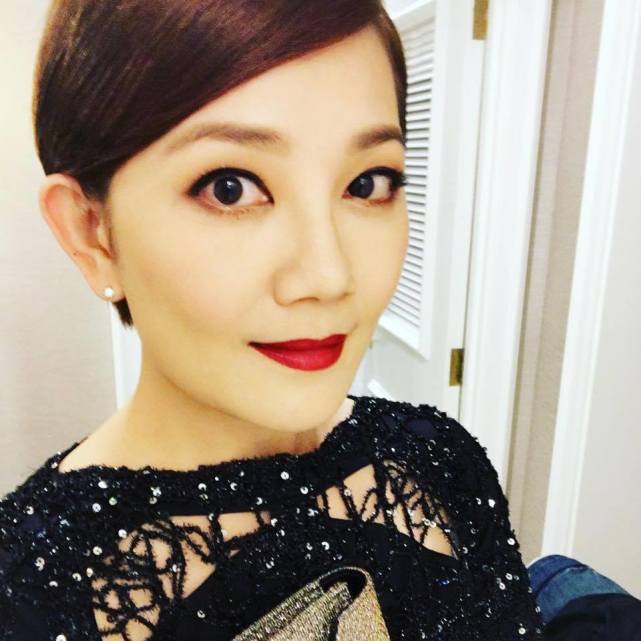 梁静茹暌违1年新作品《两难》《秘果》双单曲发行