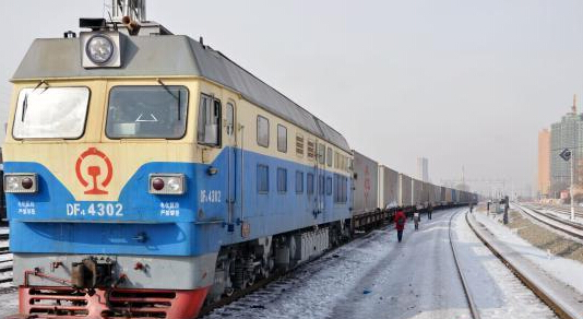 俄媒：中俄新集装箱班列首发 连通东北亚与欧洲