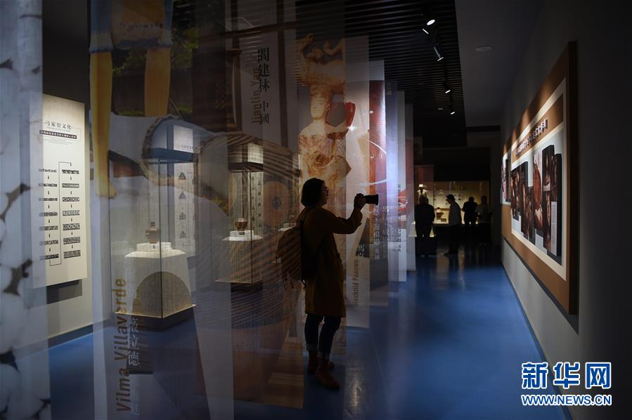 2019首届国际当代陶艺作品与马家窑出土陶器展在甘肃举行