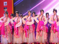 泰国普吉欢庆中国新年 "欢乐春节"演出增光添彩