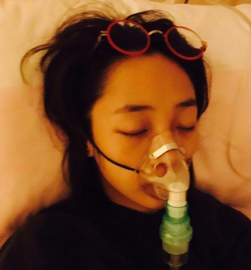 白百何发烧严重 卧病在床面露憔悴