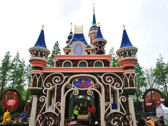 花博園にミニチュアサイズの「ディズニーの城」が登場　上海