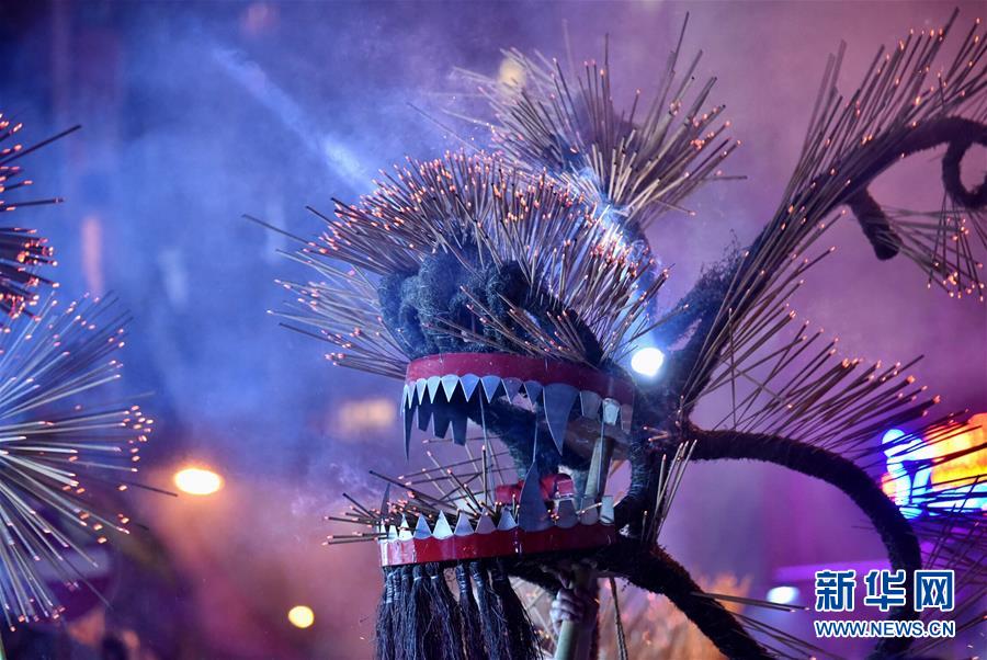 香港：舞火龙 庆中秋