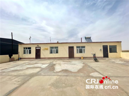 梭梭林镇住沙漠海 肉苁蓉开出幸福花_fororder_5