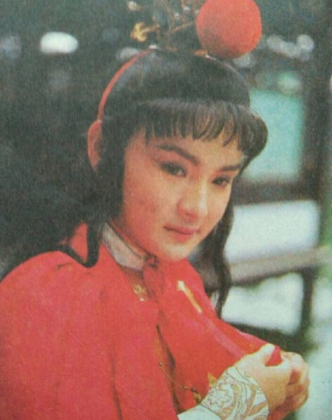 53岁欧阳奋强晒年轻时对比照 自诩曾是小鲜肉