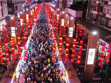 Luoyang's Tourist Reception Reaches New High During May Day Holiday