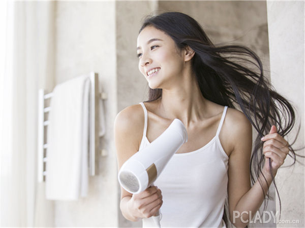 头发静电、干枯毛躁怎么解决？