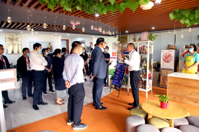 （转载）湄公河国家驻华使节代表团来川考察