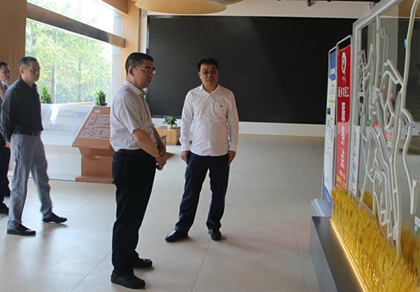 自贡大安：打造“大安范本”为构建中国特色和谐劳动关系创造经验_fororder_2调研现场