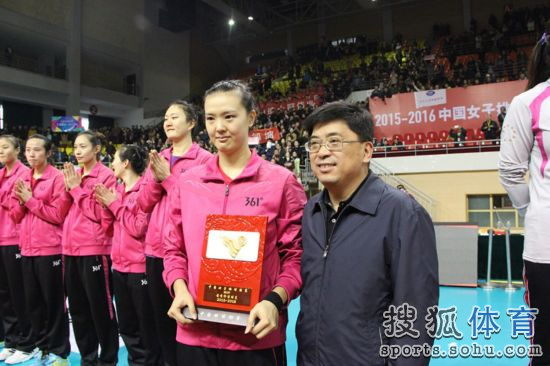 女排联赛最佳:张常宁荣膺MVP 国手外援争锋(图)