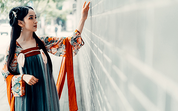 （文中最字、唯一已确认无误）自贡大安：国风汉服打卡活动助推“盐龙灯美食”四张名片_fororder_3古风展示现场