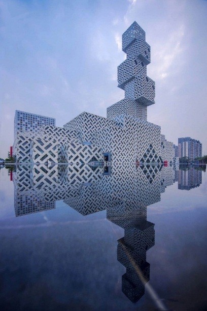 建发房产布局佛山，和鸣东方、敬呈人居