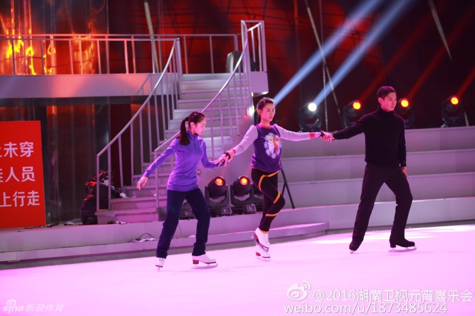 张柏芝动情演绎《冰雪奇缘》