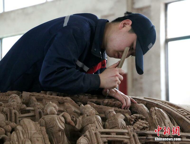 Fasahar sassaka itace a birnin Huangshan na lardin Anhui_fororder_1
