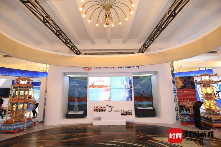 （转载）自贡彩灯精彩亮相2021中国品牌日活动