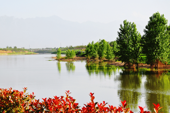 （转载）望得见山看得见水 西安“三河一山”绿道为市民提供多功能生态慢行系统