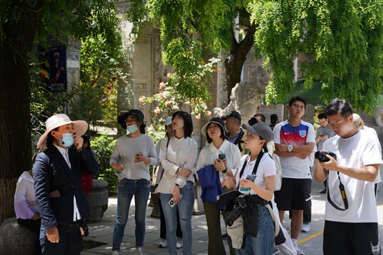 （转载）喜迎十四运会 骑行拍长安 长安大学城拍客达人采风活动正在进行