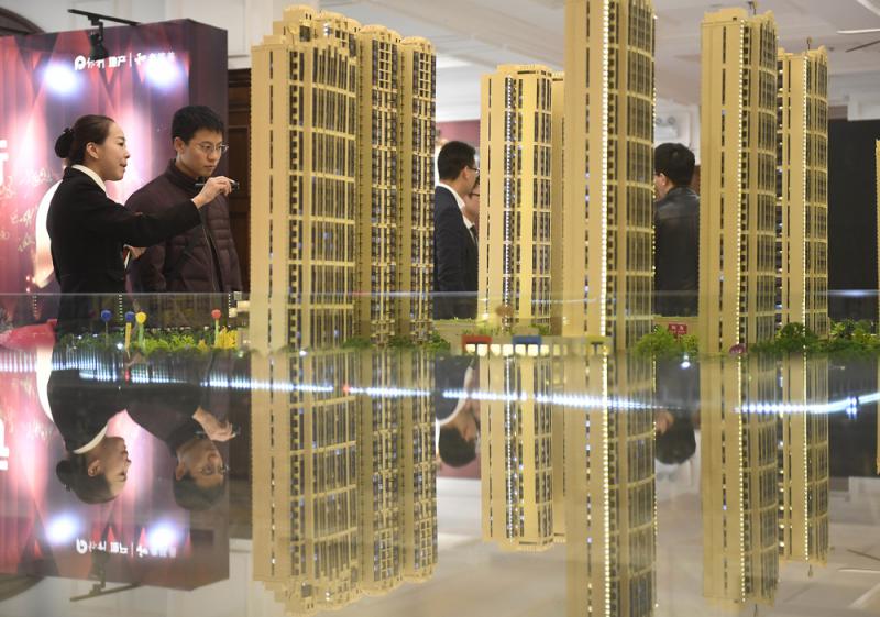 【财·发现】“十一”数据观:“钱”和“人”都去哪了?