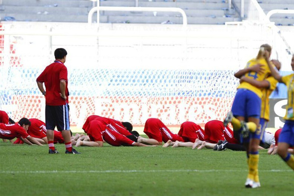 【看台】韩国输球鞠躬道歉 而我们领导……