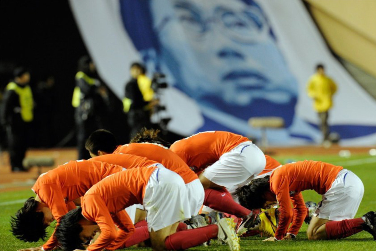 【看台】韩国输球鞠躬道歉 而我们领导……