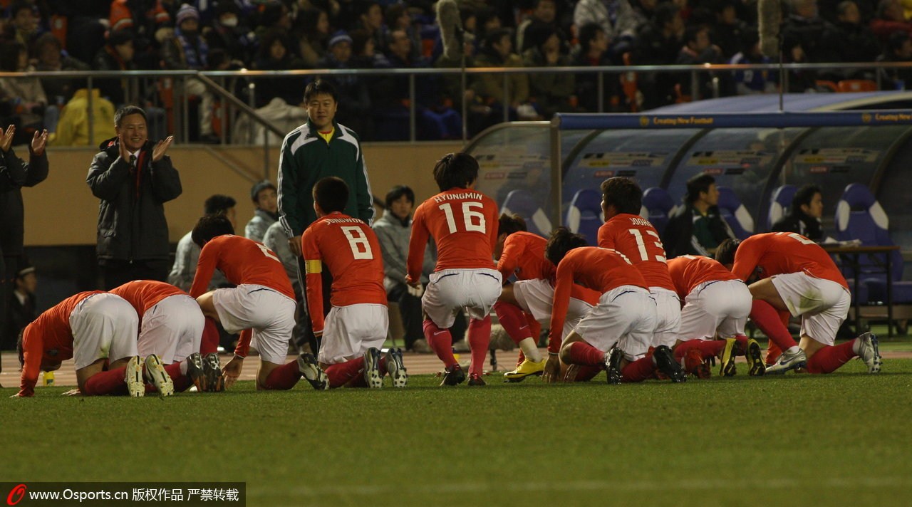 【看台】韩国输球鞠躬道歉 而我们领导……