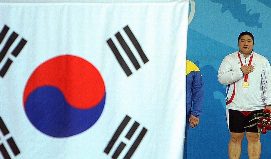 【看台】韩国输球鞠躬道歉 而我们领导……