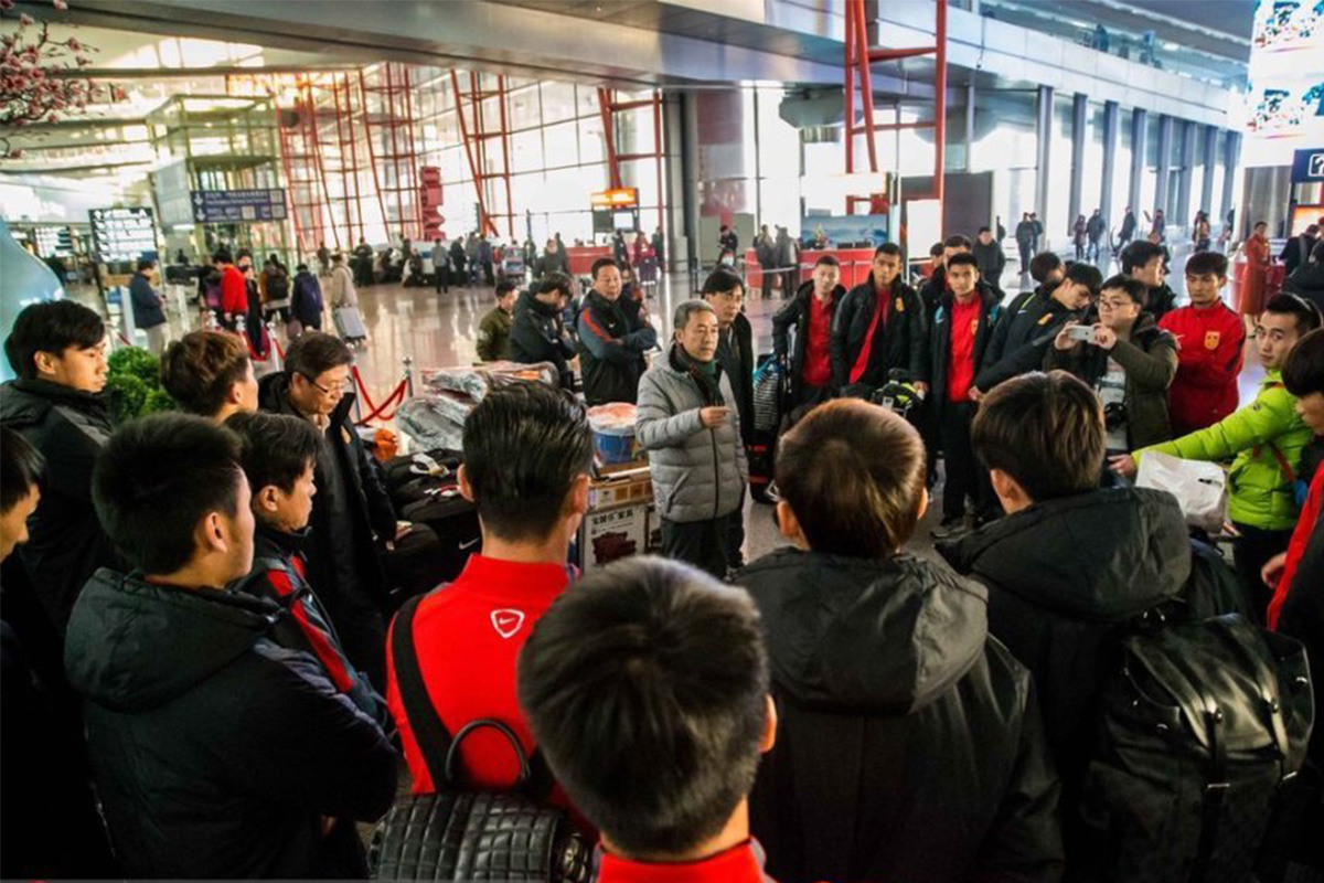 【看台】韩国输球鞠躬道歉 而我们领导……