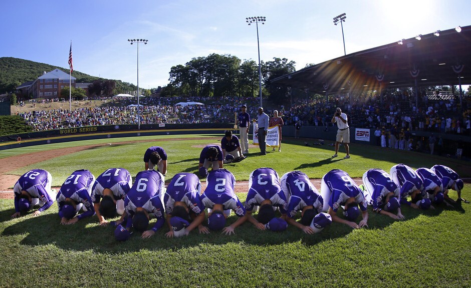 【看台】韩国输球鞠躬道歉 而我们领导……