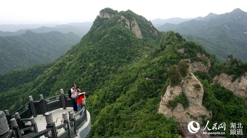 湖北丹江口：攝影大伽進山鄉拍美片 宣傳旅遊資源推動鄉村振興