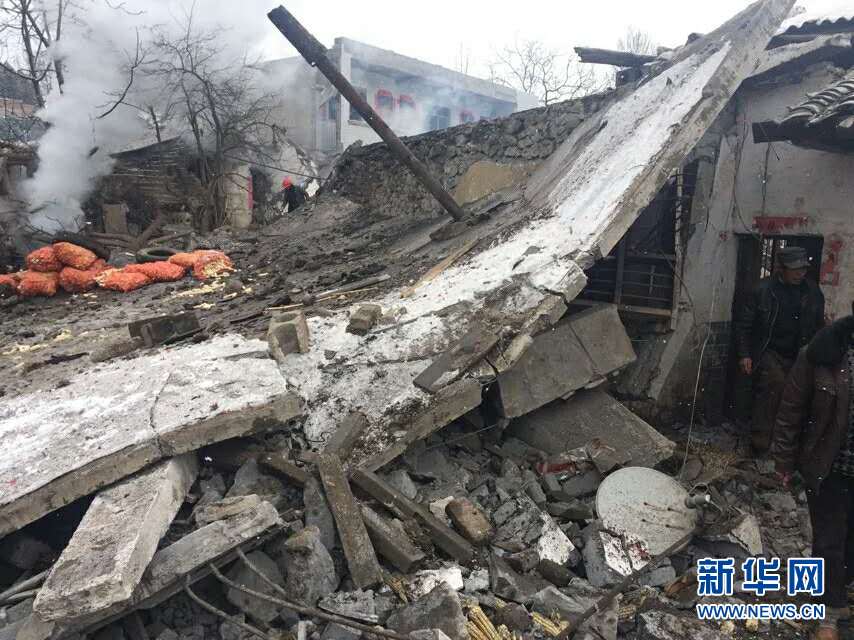 贵州威宁县发生疑似非法生产烟花爆竹爆炸事故6死10伤