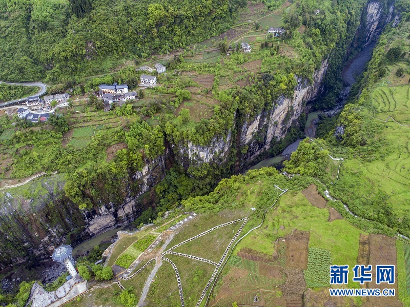 地质奇观丨冷暖热云洞