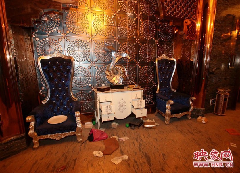 郑州"皇家一号" 奢华内部曝光(组图)