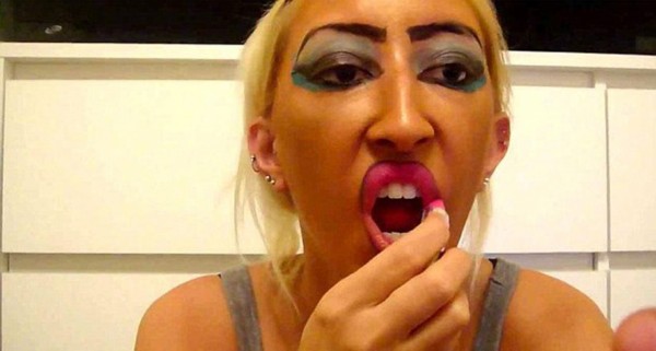 让眉毛飞 盘点没有最丑只有更丑的失败妆容