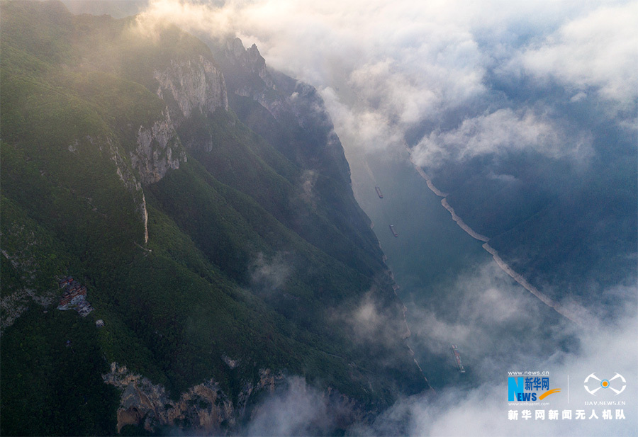 【城市远洋】【“飞阅”中国】又是一年初夏时 又是一年巫山云雨