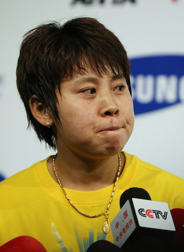 揭秘体坛反目闹剧:奥运冠军检举教练扣"粮饷"