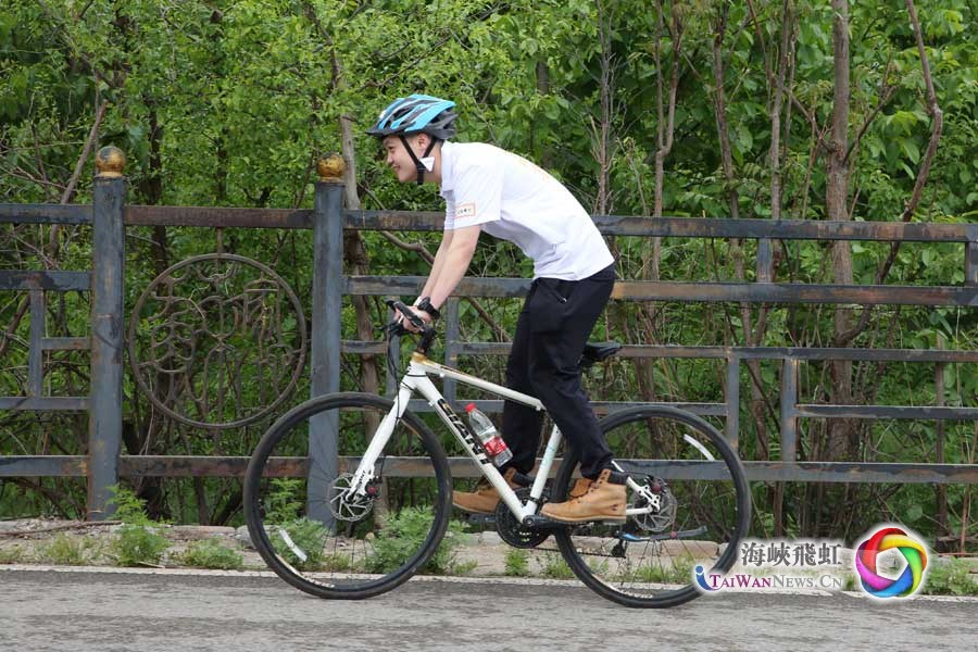 “2021两岸青年骑行美丽乡村活动”在北京举行_fororder_a4